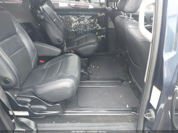 5TDXZ3DC4KS977488 2019 TOYOTA SIENNA - Image 8
