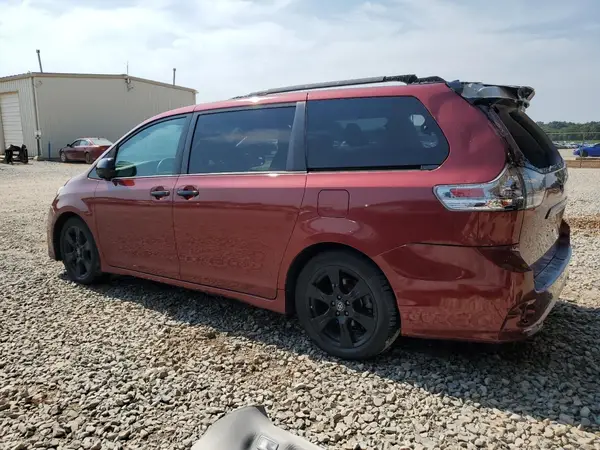5TDXZ3DC4LS030663 2020 TOYOTA SIENNA - Image 2