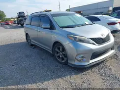 5TDXZ3DC5HS768866 2017 TOYOTA SIENNA