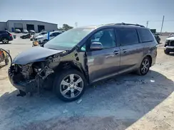 5TDXZ3DC5HS776014 2017 TOYOTA SIENNA