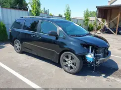 5TDXZ3DC5HS809254 2017 TOYOTA SIENNA