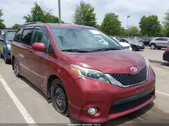 5TDXZ3DC5HS828967 2017 TOYOTA SIENNA