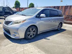 5TDXZ3DC5HS840598 2017 TOYOTA SIENNA
