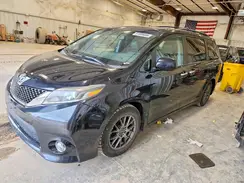 5TDXZ3DC5HS867025 2017 TOYOTA SIENNA
