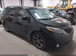 5TDXZ3DC5HS897285 2017 TOYOTA SIENNA