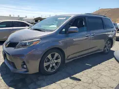 5TDXZ3DC5JS913233 2018 TOYOTA SIENNA