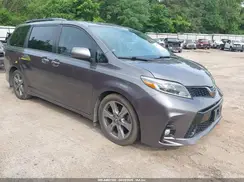 5TDXZ3DC5JS963341 2018 TOYOTA SIENNA