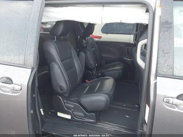 5TDXZ3DC5LS028422 2020 TOYOTA SIENNA - Image 8
