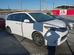 5TDXZ3DC6HS791511 2017 TOYOTA SIENNA