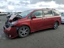 5TDXZ3DC6HS832283 2017 TOYOTA SIENNA