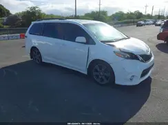 5TDXZ3DC6HS899952 2017 TOYOTA SIENNA