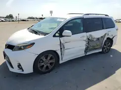 5TDXZ3DC6JS919526 2018 TOYOTA SIENNA