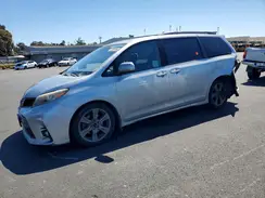 5TDXZ3DC6KS017427 2019 TOYOTA SIENNA