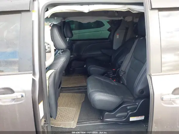 5TDXZ3DC6LS066970 2020 TOYOTA SIENNA - Image 8