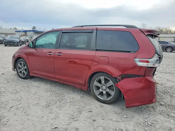 5TDXZ3DC7HS855247 2017 TOYOTA SIENNA - Image 2