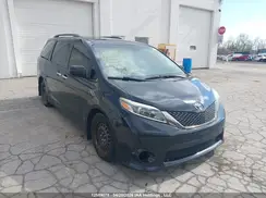 5TDXZ3DC7HS870573 2017 TOYOTA SIENNA