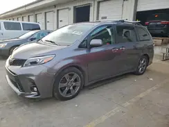 5TDXZ3DC7JS916974 2018 TOYOTA SIENNA