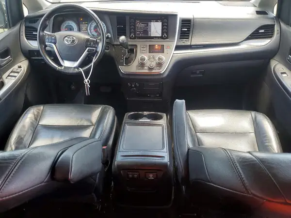 5TDXZ3DC7JS949294 2018 TOYOTA SIENNA - Image 8