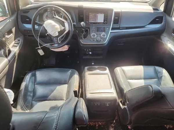 5TDXZ3DC7JS965804 2018 TOYOTA SIENNA - Image 8