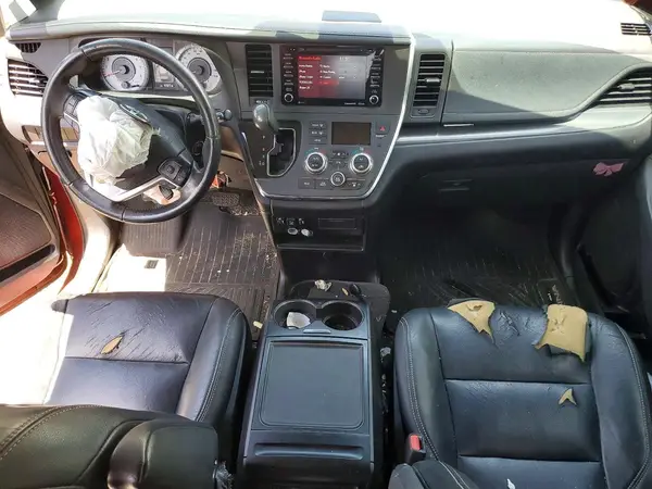 5TDXZ3DC7KS013855 2019 TOYOTA SIENNA - Image 8