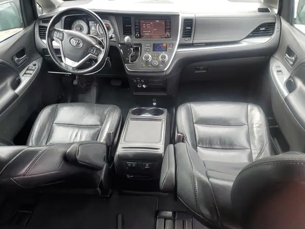 5TDXZ3DC7KS998173 2019 TOYOTA SIENNA - Image 8