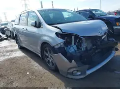 5TDXZ3DC8HS780655 2017 TOYOTA SIENNA