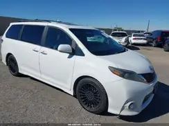 5TDXZ3DC8HS783989 2017 TOYOTA SIENNA