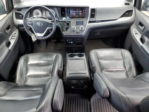 5TDXZ3DC8HS784298 2017 TOYOTA SIENNA - Image 8