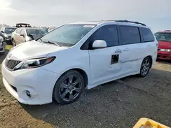 5TDXZ3DC8HS805005 2017 TOYOTA SIENNA
