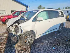 5TDXZ3DC8HS820331 2017 TOYOTA SIENNA