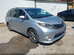 5TDXZ3DC8HS833127 2017 TOYOTA SIENNA