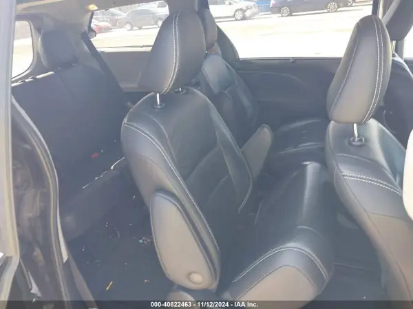 5TDXZ3DC8HS881260 2017 TOYOTA SIENNA - Image 8