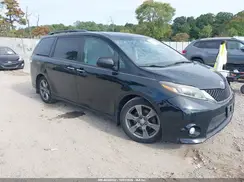 5TDXZ3DC8HS883414 2017 TOYOTA SIENNA
