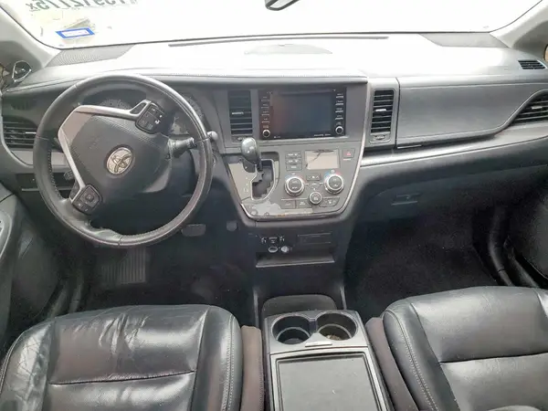 5TDXZ3DC8JS906602 2018 TOYOTA SIENNA - Image 8