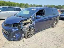 5TDXZ3DC8JS912853 2018 TOYOTA SIENNA
