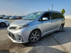 5TDXZ3DC8JS935212 2018 TOYOTA SIENNA