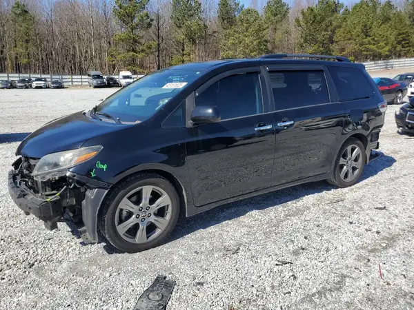 5TDXZ3DC8JS961499 2018 TOYOTA SIENNA - Image 1
