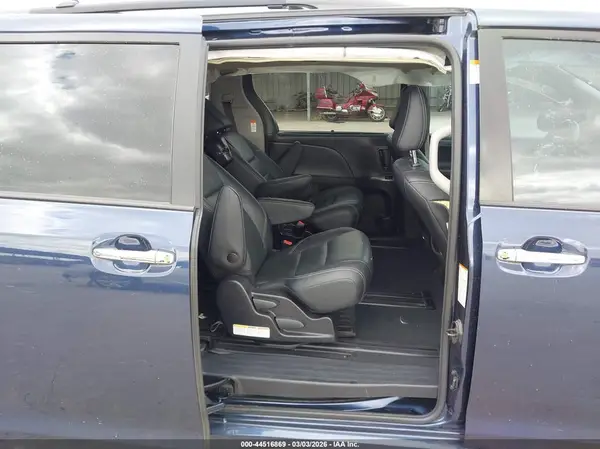 5TDXZ3DC8LS052214 2020 TOYOTA SIENNA - Image 8