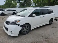 5TDXZ3DC9HS768885 2017 TOYOTA SIENNA