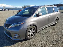 5TDXZ3DC9HS804252 2017 TOYOTA SIENNA