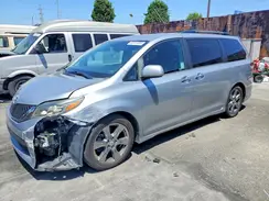 5TDXZ3DC9HS852804 2017 TOYOTA SIENNA