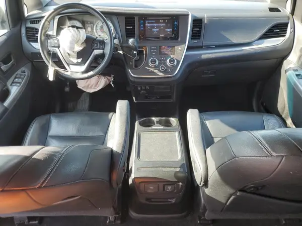 5TDXZ3DC9HS870641 2017 TOYOTA SIENNA - Image 8