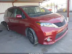 5TDXZ3DC9HS876701 2017 TOYOTA SIENNA