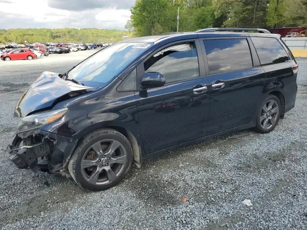 5TDXZ3DC9JS912005 2018 TOYOTA SIENNA - Image 1