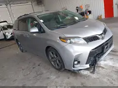 5TDXZ3DC9JS912411 2018 TOYOTA SIENNA