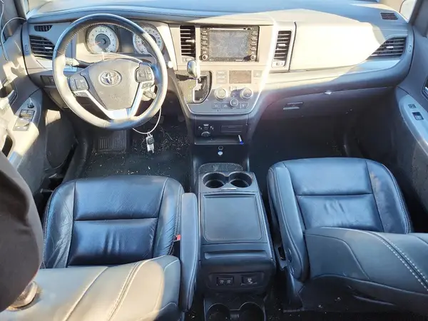 5TDXZ3DC9JS925434 2018 TOYOTA SIENNA - Image 8