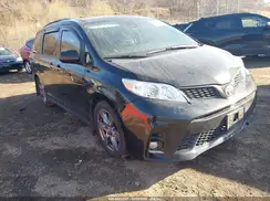 5TDXZ3DC9JS949684 2018 TOYOTA SIENNA