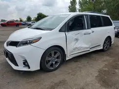 5TDXZ3DC9JS953864 2018 TOYOTA SIENNA
