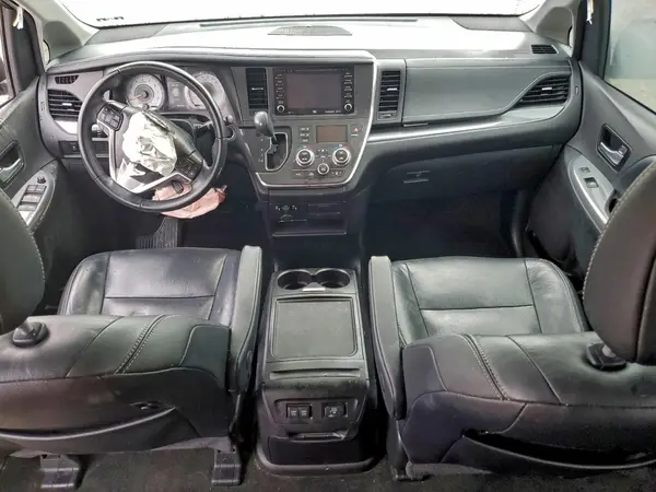 5TDXZ3DC9KS979432 2019 TOYOTA SIENNA - Image 8