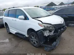 5TDXZ3DCXHS770659 2017 TOYOTA SIENNA